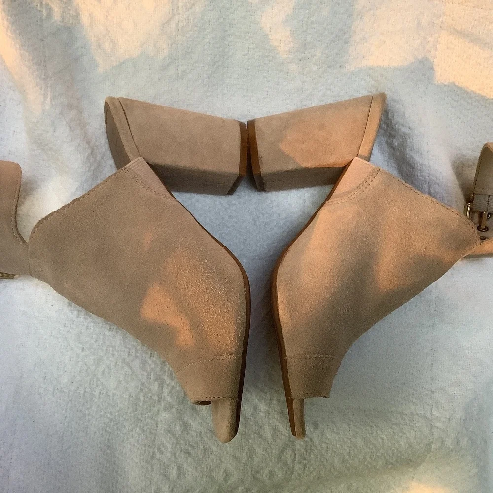 Luca Lane Seleste leather ankle‎ block heel buckle peep toe sandals-stalap!